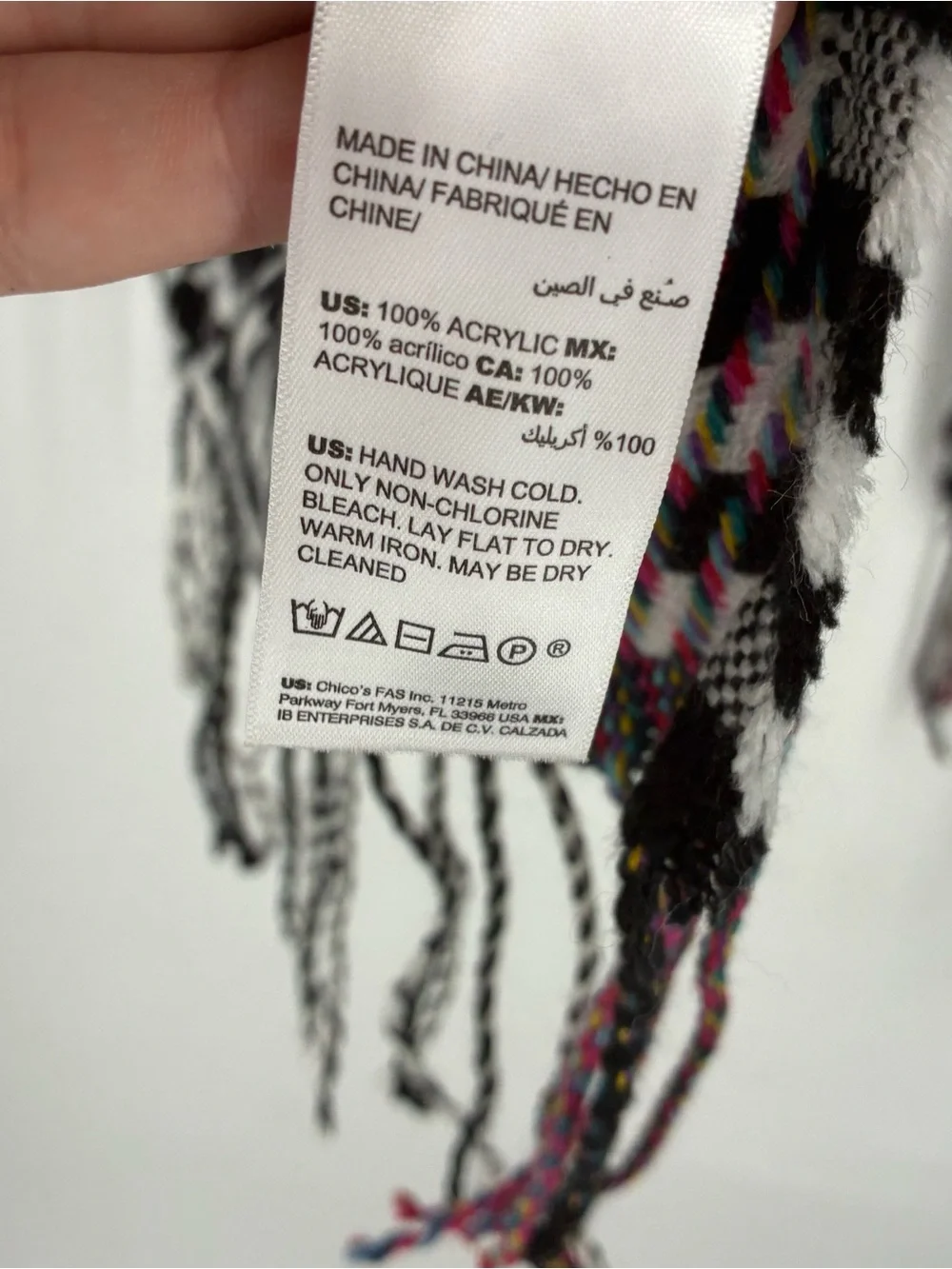 Chicos Houndstooth Fringe Shawl Scarf Cover Black White Colorful Lagenlook